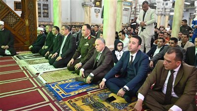 صلاة عيد الفطر المبارك بمسجد التوبة بدمنهور وسط أجواء مبهجة