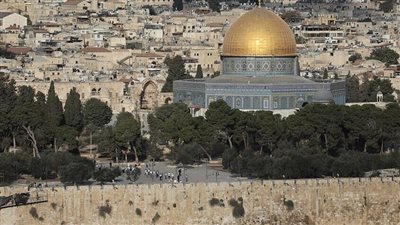 بالقرب من المسجد الأقصى.. سقوط صاروخ إيراني على القدس المحتلة