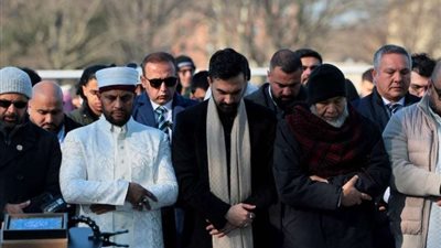 بالفيديو.. عمدة نيويورك زهران ممداني يؤدي أول صلاة عيد بعد توليه المنصب