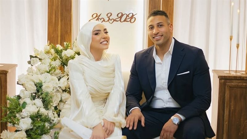 مي جمال وخطيبها 