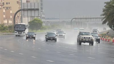 الإمارات تحذر من طقس غير مستقر وتشدد على غرامات المرور حتى الجمعة