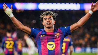 بعلم فلسطين.. لامين يامال يحتفل بتتويج برشلونة بالدوري الإسباني 