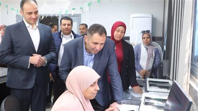 محافظ دمياط يتفقد الوحدة المحلية بالروضة ويوجه بتسريع وتيرة العمل