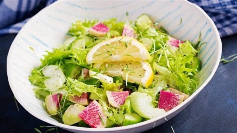 طريثة تحضيرسلطة خس