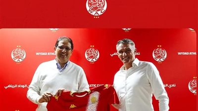 رسميًا.. الوداد البيضاوي المغربي يعلن تعاقده  مع الفرنسي باتريس كارتيرون 