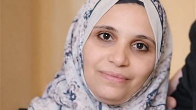 سيدة بنى سويف تحقق حلمها بالماذونية .. تسعى لإثبات الجدارة والنجاح