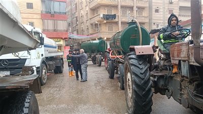 محافظ الدقهلية يتابع جهود الوحدات المحلية في رفع تجمعات مياه الأمطار