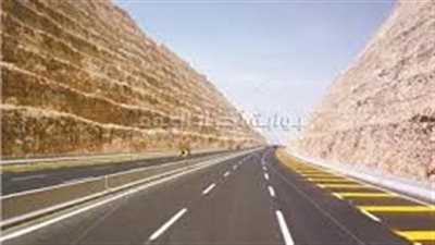 فتح طريق الزعفرانة غارب بالبحر الأحمر من الاتجاهين بعد تحرك العاصفة