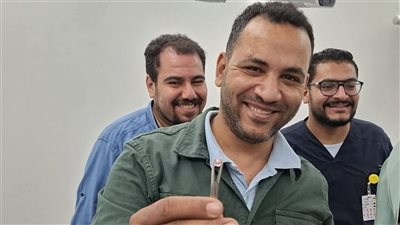 خرزة في أنف طفل تتحول إلى حالة طوارئ.. طبيب بالأقصر ينقذه 