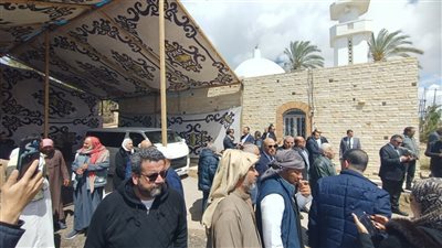 بحضور قيادات تنفيذية.. تشييع جنازة والدة وزير الزراعة في الإسكندرية 
