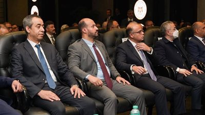 وزير الاستثمار: ندرس تقييماً شاملاً لتطوير العنصر البشري بالهيئة