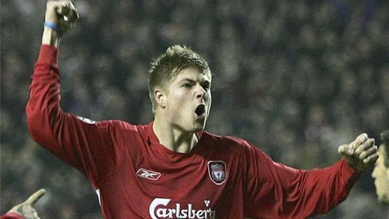 نيل ميلور لاعب ليفربول