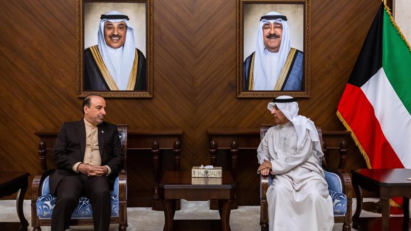 الكويت تستدعي سفير