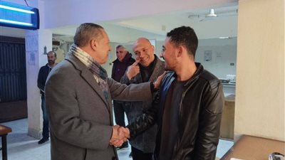 رئيس جامعة دمياط يتفقد المدينة الجامعية لمتابعة الخدمات خلال سوء الأحوال الجوي