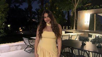 ابنة داليا البحيري تشارك متابعيها جلسة تصوير جديدة ووالدتها تتغزل بها