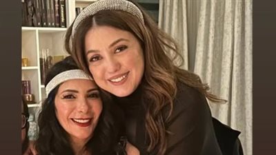 منى زكي تحتفل مع كندة علوش بعيد ميلادها: بحبك أوي وكل التوفيق 