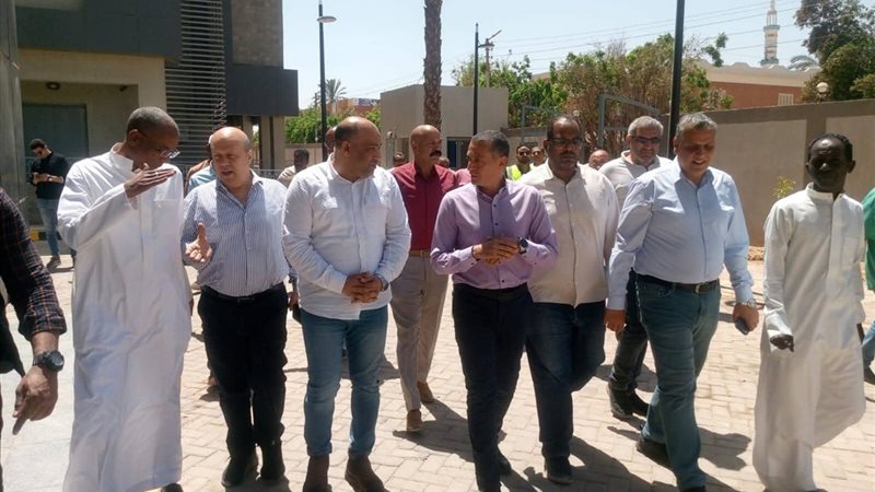 جولة محافظ أسوان
