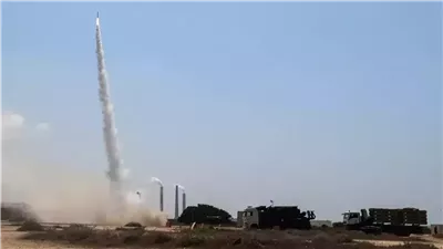 الحوثيون يهددون إسرائيل.. أول صاروخ من اليمن منذ بداية الحرب على إيران