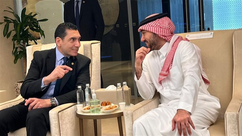 وزيرا الشباب والرياضة