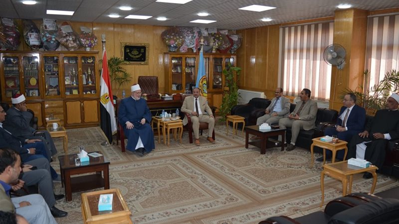 صورة من الزيارة
