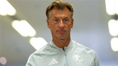 بعد رباعية مصر.. رينارد مهدد بالرحيل عن المنتخب السعودي قبل كأس العالم