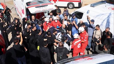 بعد استشهاد مسعفين.. الاحتلال يزعم استخدام حزب الله سيارات الإسعاف لغرض عسكري