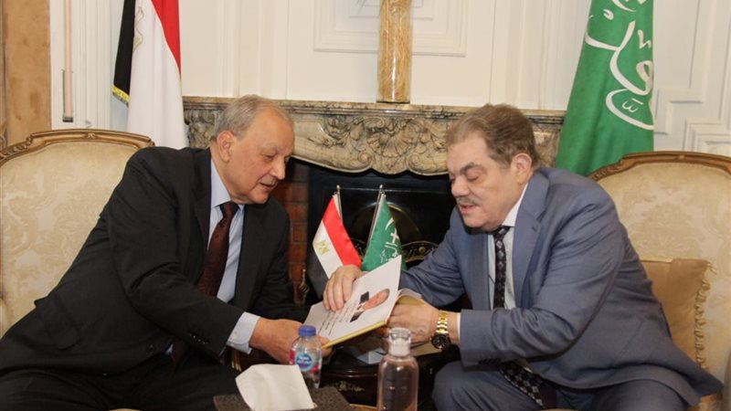 محافظ الغربية الأسبق