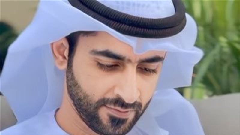  الكاتب الإماراتي