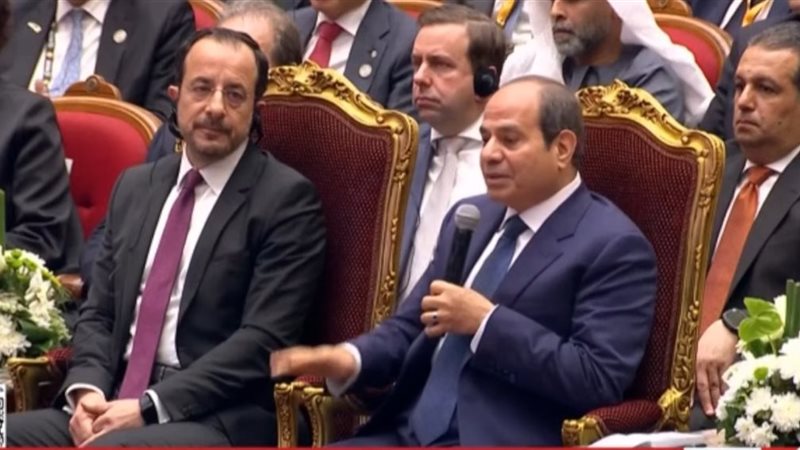 جانب من المعرض