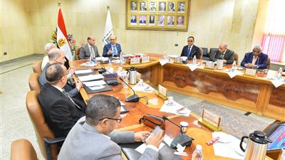 محافظ أسيوط يشدد على تعزيز التعاون مع جامعة أسيوط لدعم التنمية الشاملة