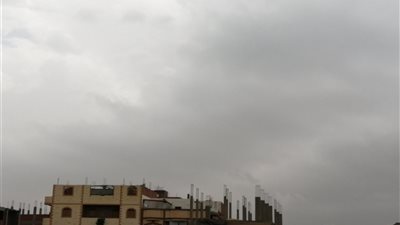 طوارئ في السويس.. تقلبات جوية حادة وأتربة عالقة تغطي سماء المحافظة 