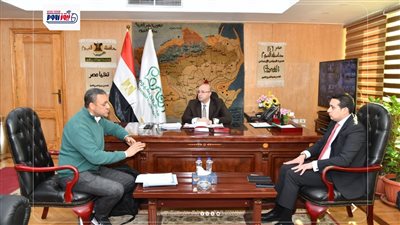محافظ الفيوم يبحث آليات الاستغلال الأمثل للفرص الاستثمارية بمحمية قارون
