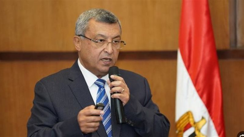 وزير البترول الأسبق