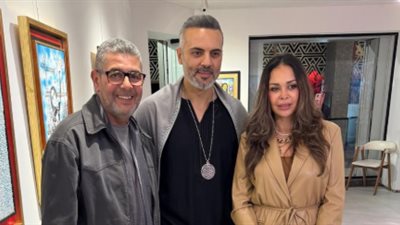 بكلمات راقية ومعبرة.. داليا البحيري تهنئ أحمد فريد على افتتاح معرضه