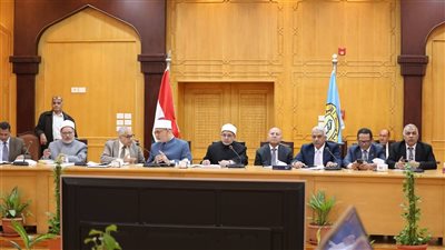 مجلس جامعة الأزهر يثمن حكمة القيادة السياسية ودعمها لتحقيق السلام