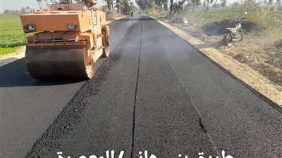 لتيسير الحركة المرورية.. رفع كفاءة طرق بمركز اهناسيا بمحافظة بنى سويف 