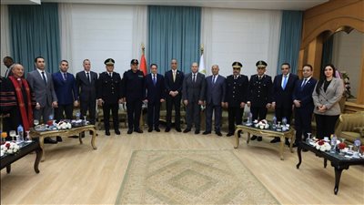 محافظ الجيزة يستقبل مدير أمن الجيزة والوفد المرافق للتهنئة بعيدها القومي