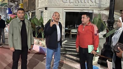 محافظ السويس يتابع تطبيق قرار مجلس الوزراء لغلق المحال التجارية الساعة 9 مساء