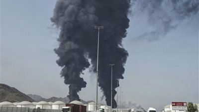 الإمارات.. مقتل شخص بسقوط شظايا مسيرة بعد اعتراضها في الفجيرة