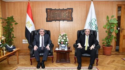 تعاون مشترك بين جهاز حماية البحيرات ومحافظة الفيوم لإعادة التوازن البيئي 