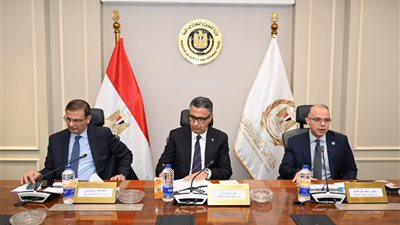 اجتماع ثلاثي للتموين والزراعة والاستثمار لتحقيق التكامل والأمن الغذائي