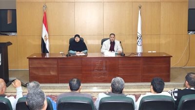 سكرتير عام بني سويف يؤكد تكليفات المحافظ بالتعامل مع كافة الشكاوى وفحصها