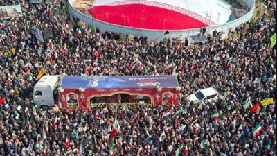 جنازة قائد القوات البحرية للحرس الثوري الإيراني علي رضا تنكسيري في طهران