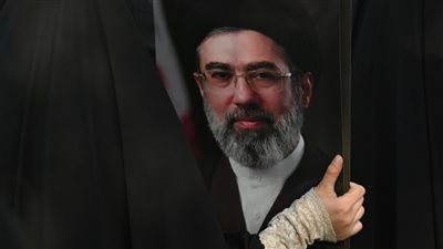 إيران: مجتبى خامنئي يتمتع بصحة صحية وتأخر ظهوره بسبب ظروف الحرب