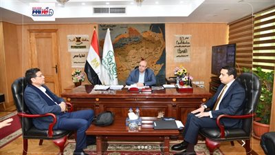 محافظ الفيوم يناقش آخر المستجدات بمشروع تحديث الهيكل التنظيمي بالديوان العام 