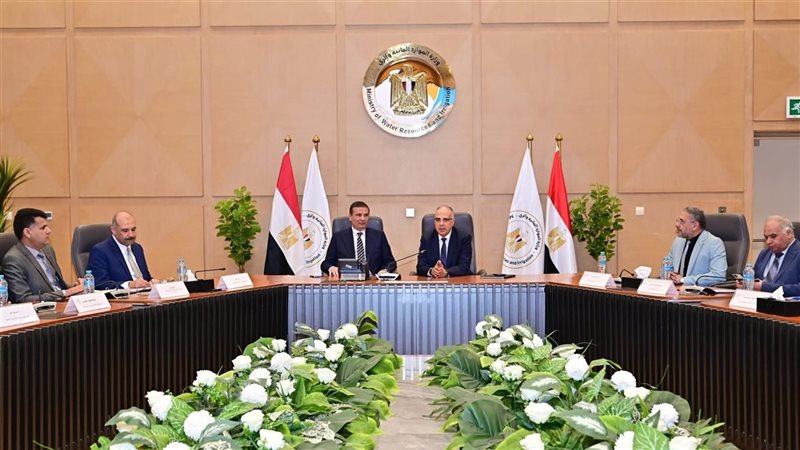 وزير الموارد المائية