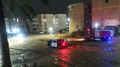 اشتعال كابل كهربائي أرضي خلف بنك مصر بحي فيصل في السويس