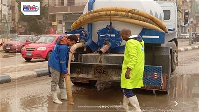 محافظ الفيوم ورئيس شركة المياه يتابعان أعمال سحب وشفط تراكمات الأمطار