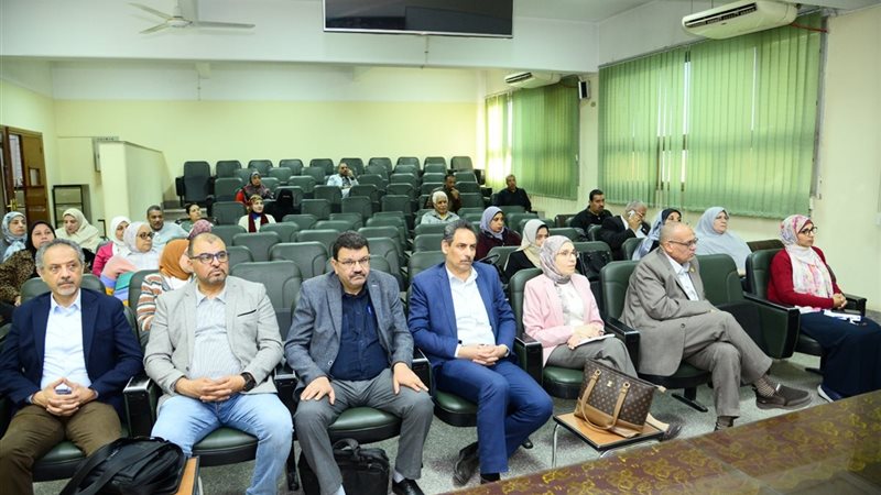 دورة تدريبية بكلية