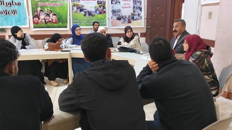 جانب من الجلسة الحوارية